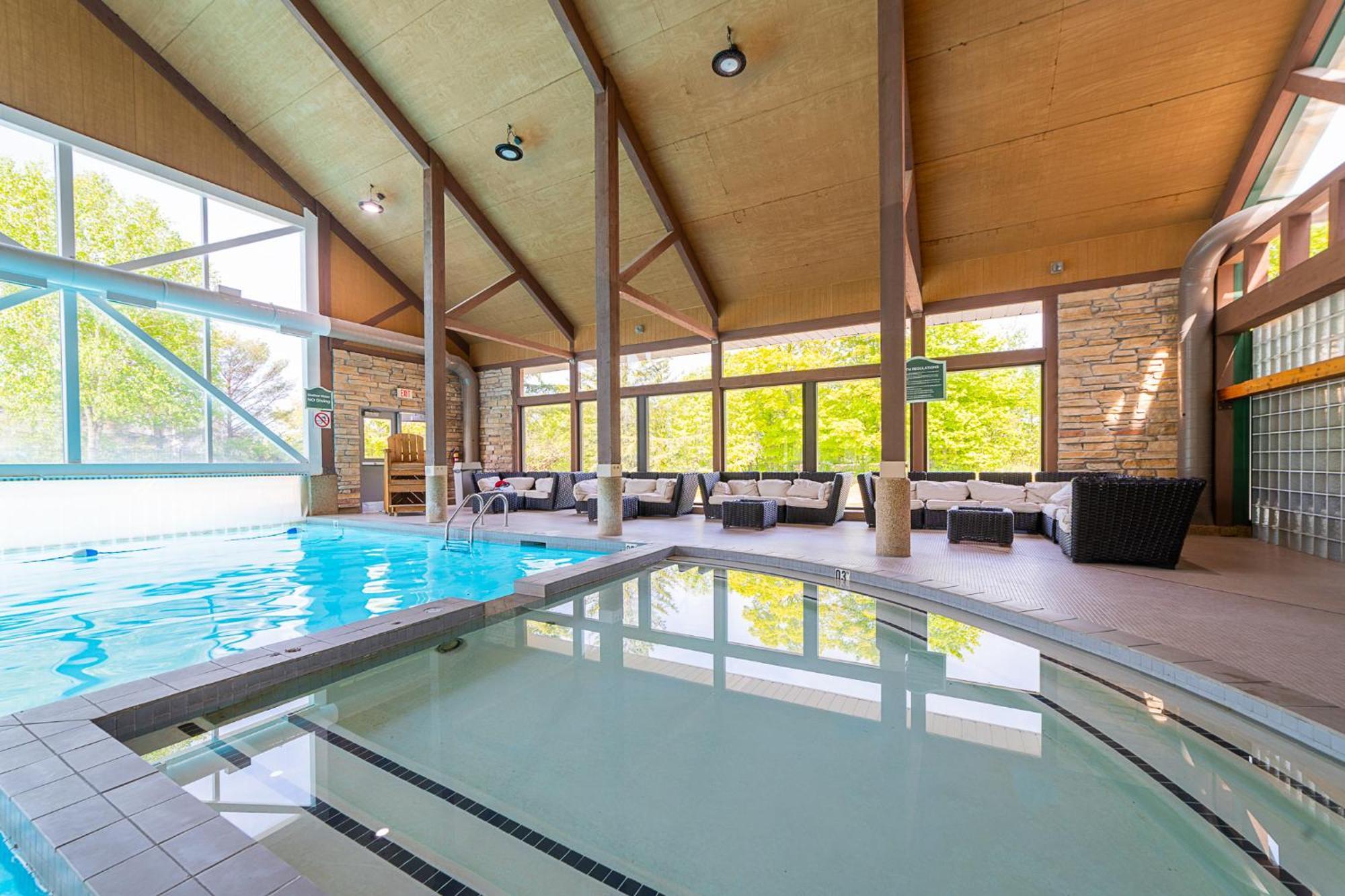 Horseshoe Valley Suites - The Azure Shanty Bay エクステリア 写真