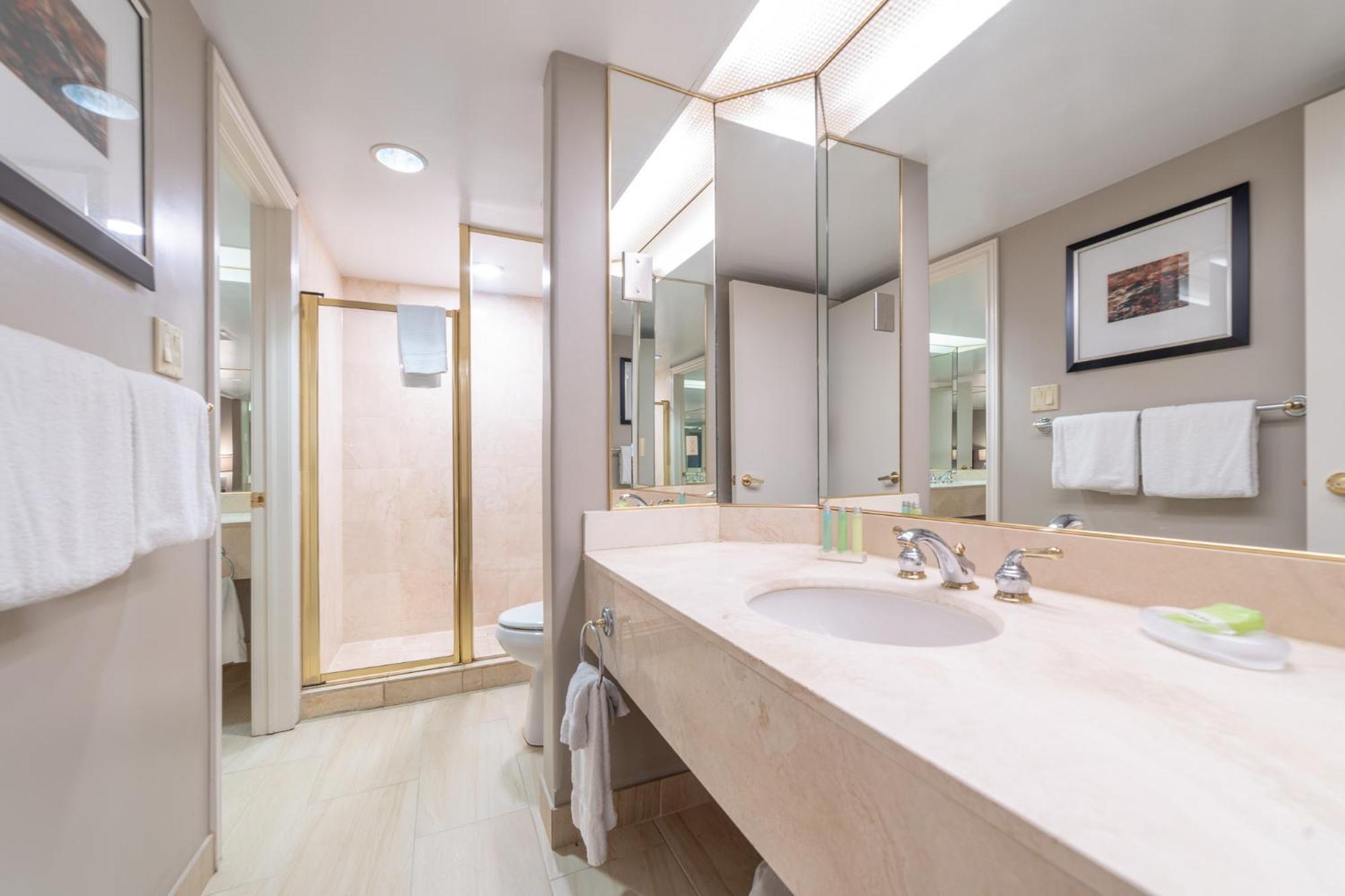 Horseshoe Valley Suites - The Azure Shanty Bay エクステリア 写真