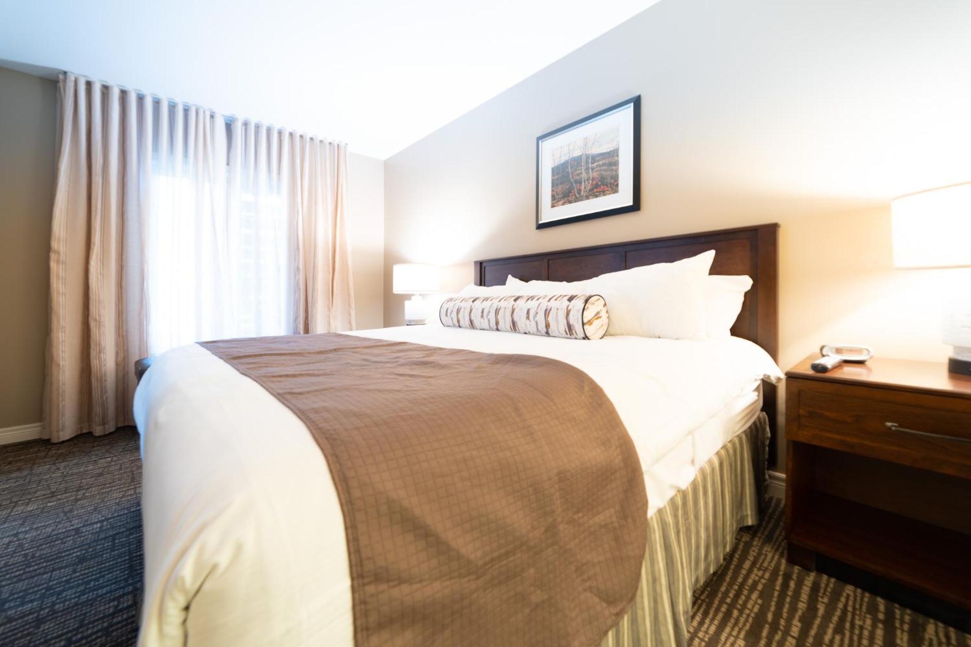 Horseshoe Valley Suites - The Azure Shanty Bay エクステリア 写真